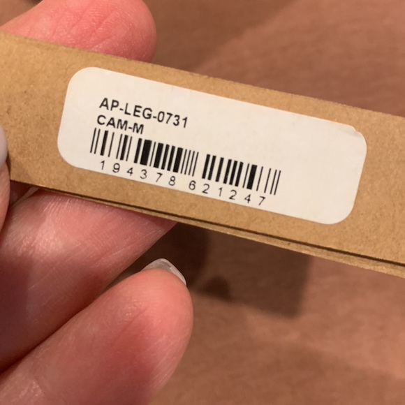 NWT SKIMS Outdoor Legging Size M Camel Color - Picture 2 of 8